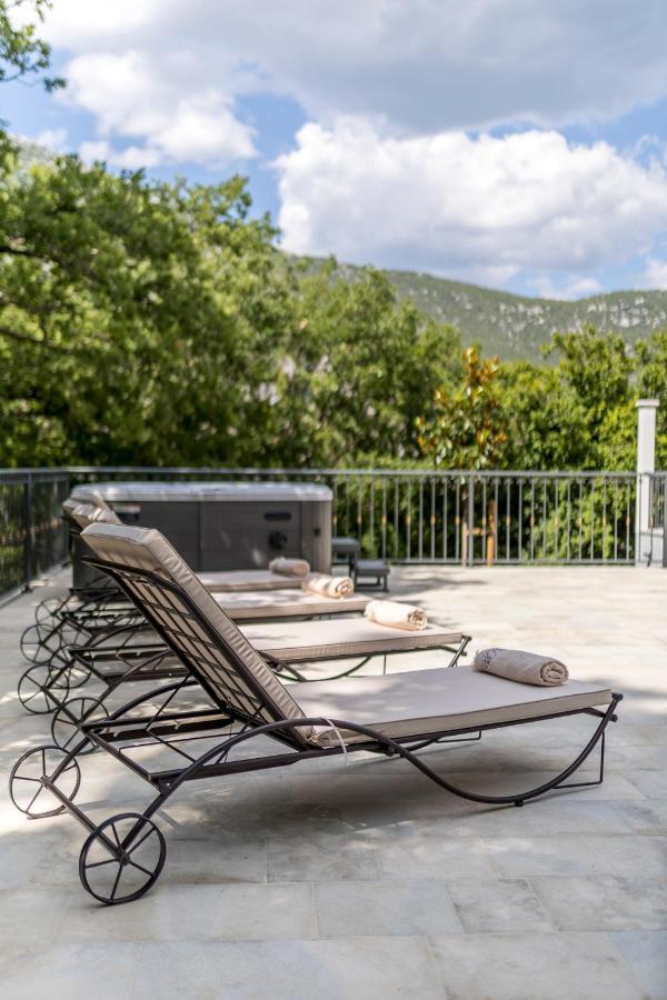 Villa Grey Stone Gata Kültér fotó