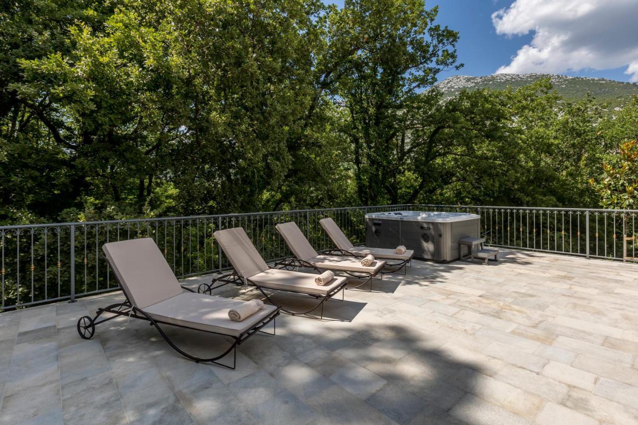Villa Grey Stone Gata Kültér fotó